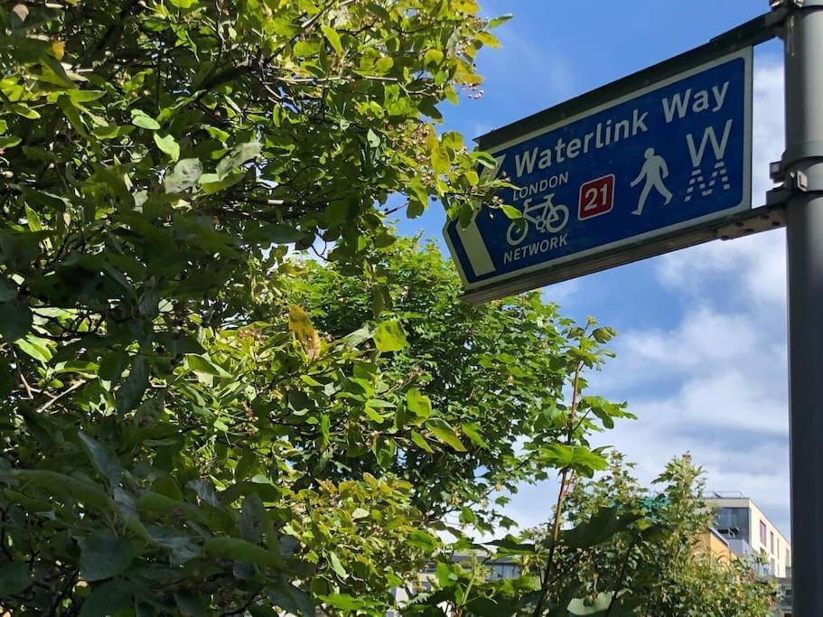 Morden Flat Close To Dlr Station With Free Parking London Luaran gambar