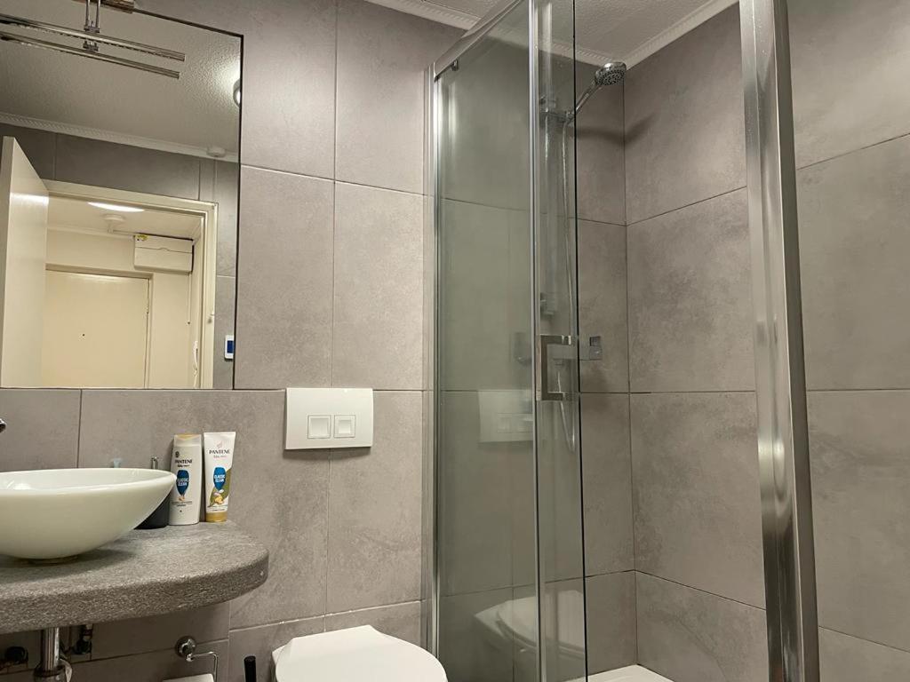 Morden Flat Close To Dlr Station With Free Parking London Luaran gambar